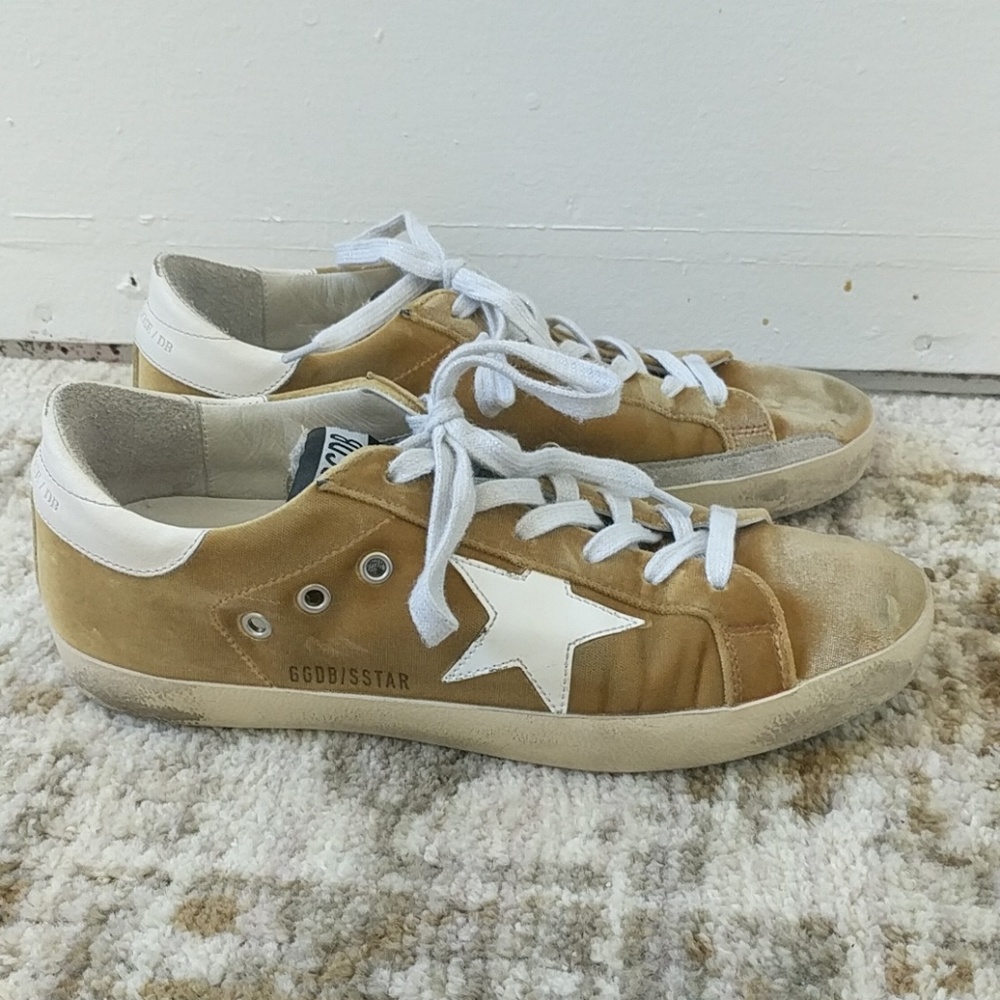 Golden Goose Superstar